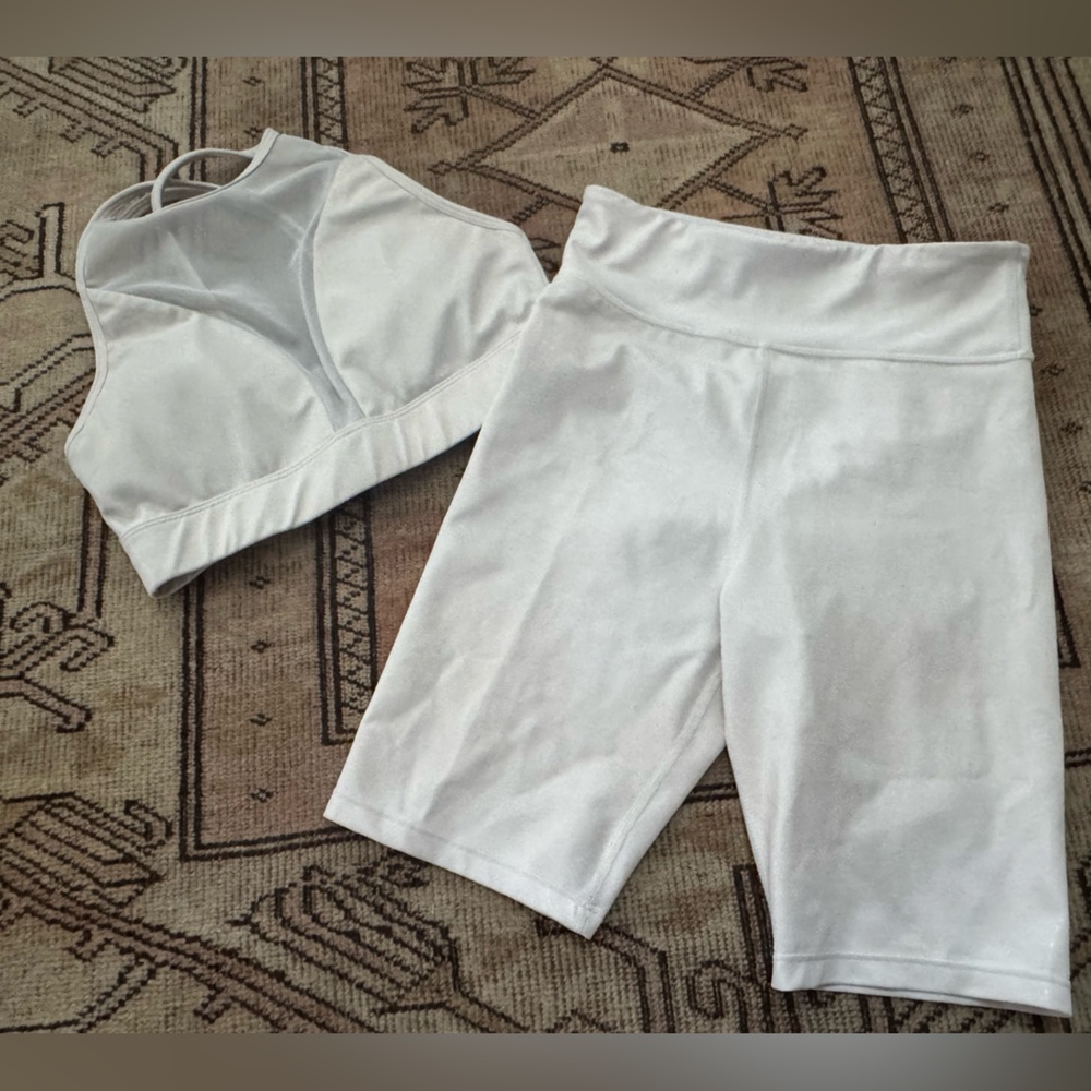 Carbon38 Luminous White Sports Bra and Biker Shorts Set